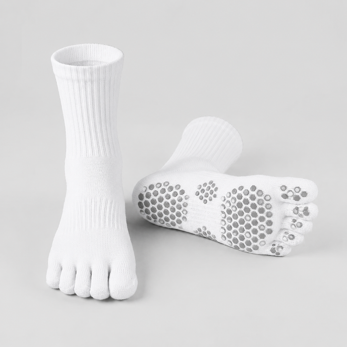 FiveStar Grip Trainers in White