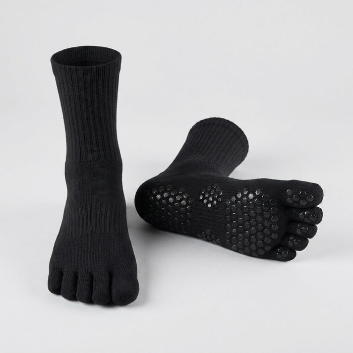 FiveStar Grip Trainers in Black